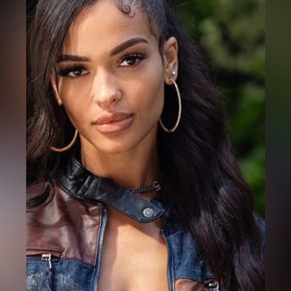 Chanel choker in ruthenium, silver, and crystal - Picture 4 of 16